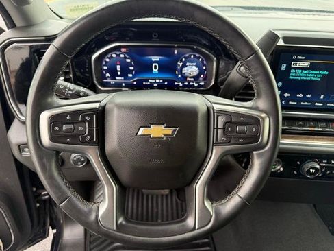 Used 2024 Chevrolet Silverado 1500 LT image 35