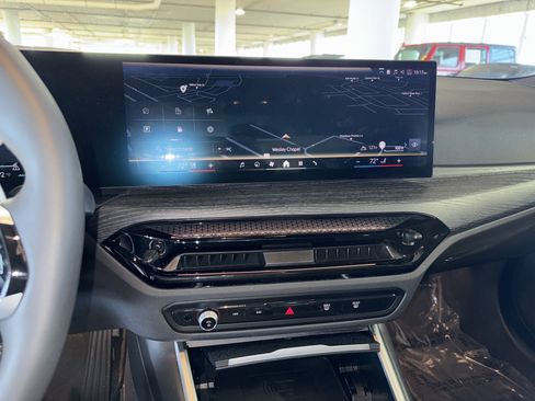 Certified 2025 BMW 330i Sedan image 26