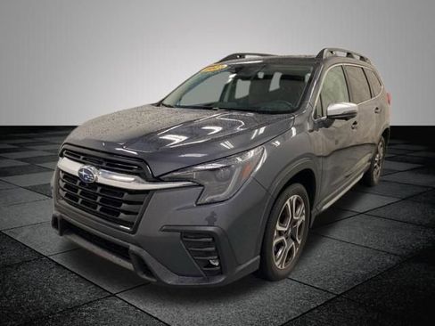 Used 2023 Subaru Ascent Limited w/ Technology Package AWD/4WD image 3