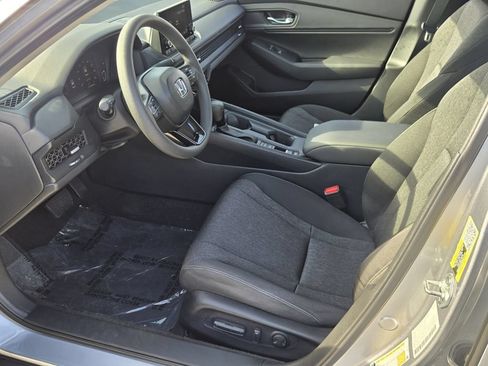 Certified 2025 Honda Accord SE image 10