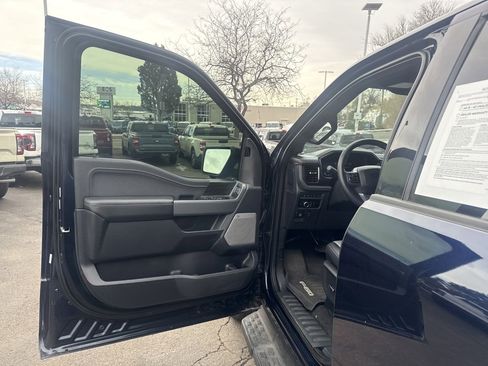 Used 2024 Ford F150 Lightning Lariat image 9