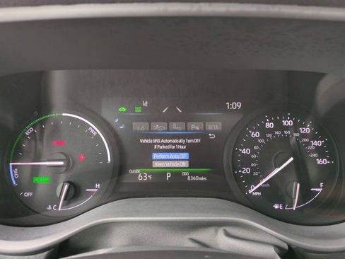 Certified 2025 Toyota Sienna XLE AWD/4WD image 11