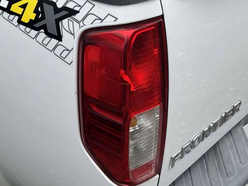 Used 2013 Nissan Frontier PRO-4X w/ Pro-4x Luxury Pkg AWD/4WD image 7