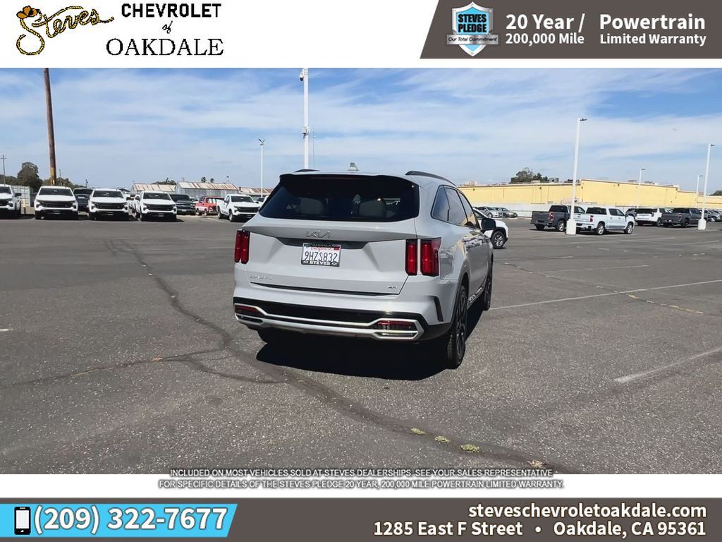 Used 2023 Kia Sorento SX AWD/4WD image 11