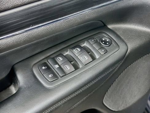 Used 2020 Jeep Grand Cherokee Limited w/ Trailer Tow Group IV AWD/4WD image 18