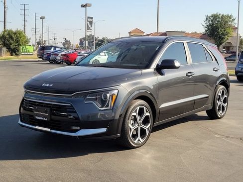Certified 2025 Kia Niro EX Touring FWD image 10