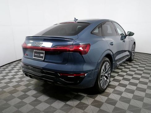 Certified 2024 Audi Q8 e-tron Prestige image 3