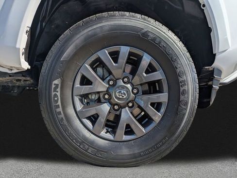 Used 2023 Toyota Tacoma SR5 w/ Technology Package AWD/4WD image 11