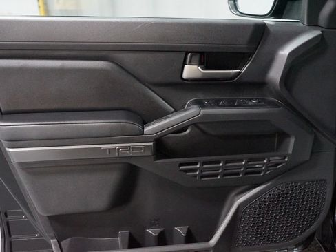 Certified 2026 Toyota Tacoma TRD Off-Road AWD/4WD image 31