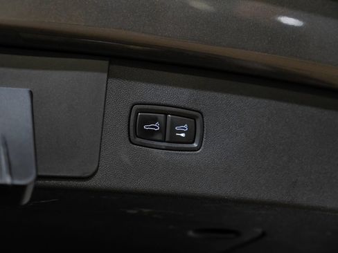 Used 2023 Porsche Cayenne Platinum Edition AWD/4WD image 56