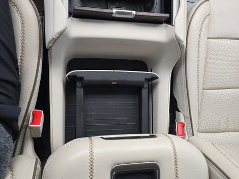 Used 2021 GMC Yukon XL Denali image 22