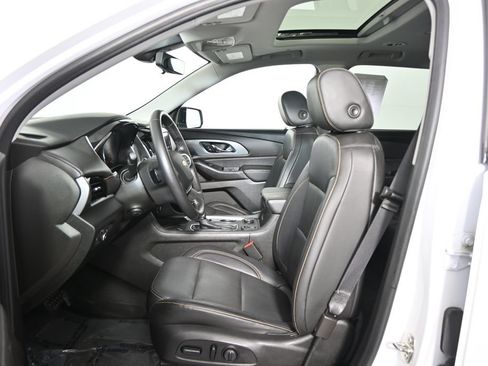 Used 2019 Chevrolet Traverse Premier w/ Redline Edition AWD/4WD image 22