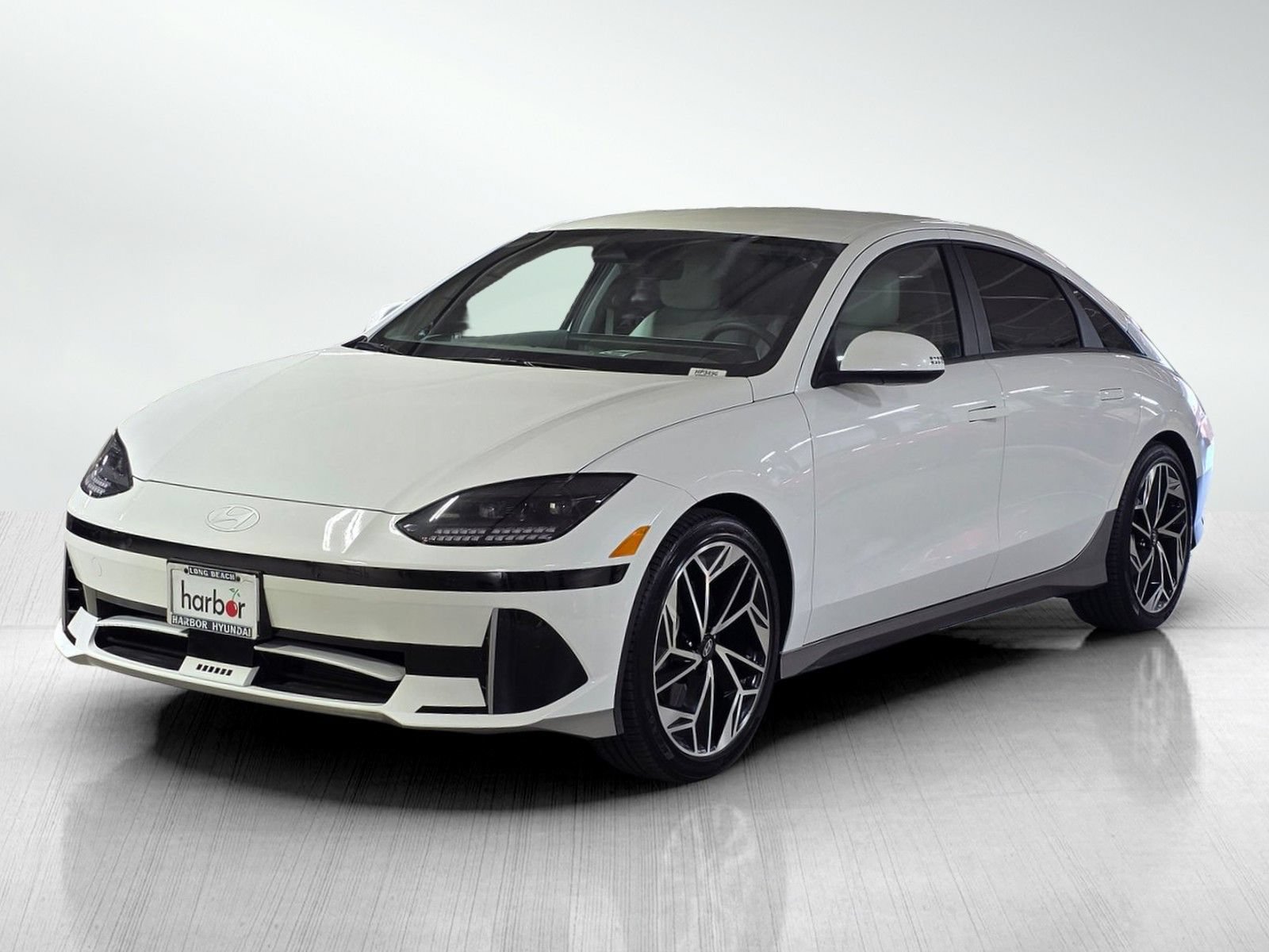 Used 2023 Hyundai Ioniq 6 SEL RWD image 3