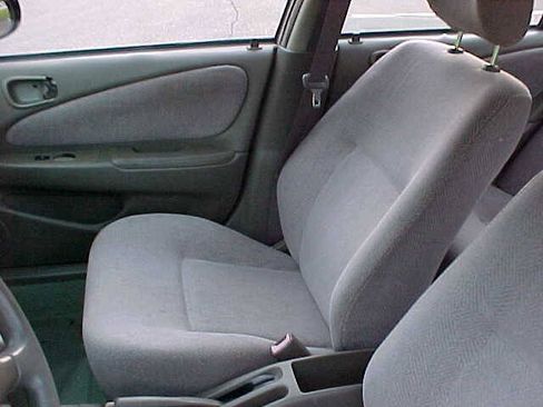 Used 1999 Chevrolet Prizm w/ Preferred Equipment Group 3 FWD image 34