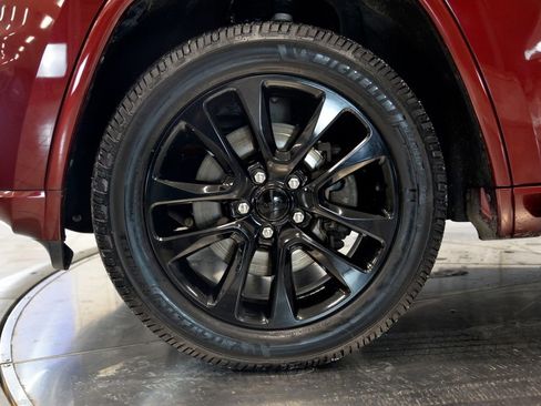 Used 2021 Jeep Grand Cherokee Laredo X image 10