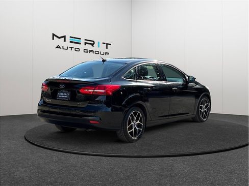 Used 2018 Ford Focus SEL image 9