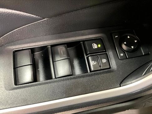 Certified 2025 Toyota RAV4 LE AWD/4WD image 39