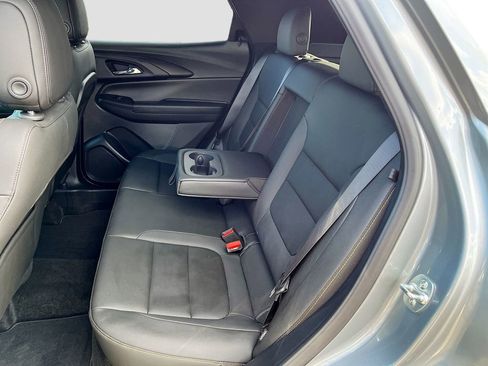 Used 2025 Chevrolet TrailBlazer ACTIV w/ Driver Confidence Package image 22