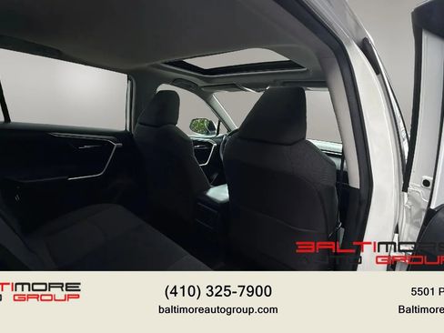 Used 2022 Toyota RAV4 XLE w/ Convenience Package FWD image 23