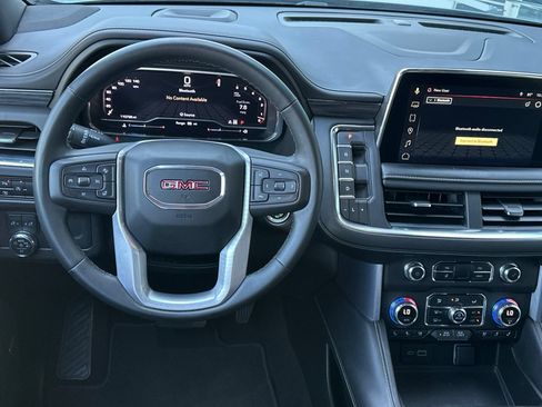 Used 2023 GMC Yukon SLT w/ SLT Premium Package AWD/4WD image 19