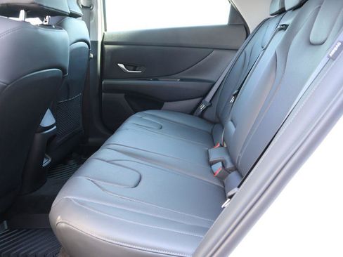 New 2026 Hyundai Elantra Limited image 18