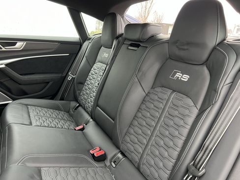 Used 2024 Audi RS 7 Performance image 33