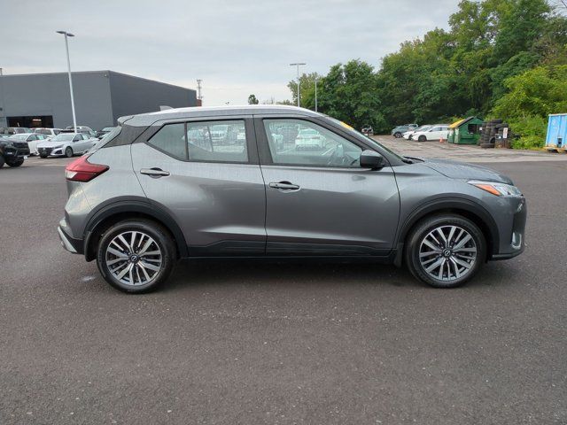 Certified 2024 Nissan Kicks SV FWD image 1