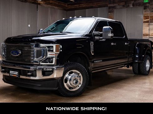 Used 2022 Ford F350 King Ranch w/ King Ranch Ultimate Package AWD/4WD image 4