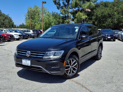 Used 2019 Volkswagen Tiguan SE FWD image 25