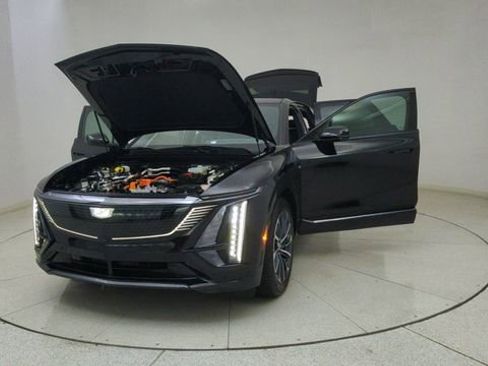 Used 2025 Cadillac Lyriq Sport AWD/4WD image 74
