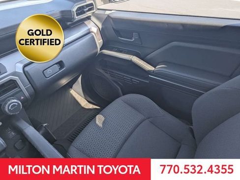 Certified 2025 Toyota 4Runner SR5 AWD/4WD image 17