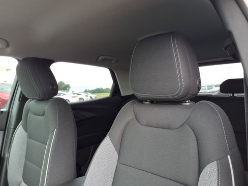 New 2026 Chevrolet TrailBlazer LT w/ Convenience Package FWD image 16