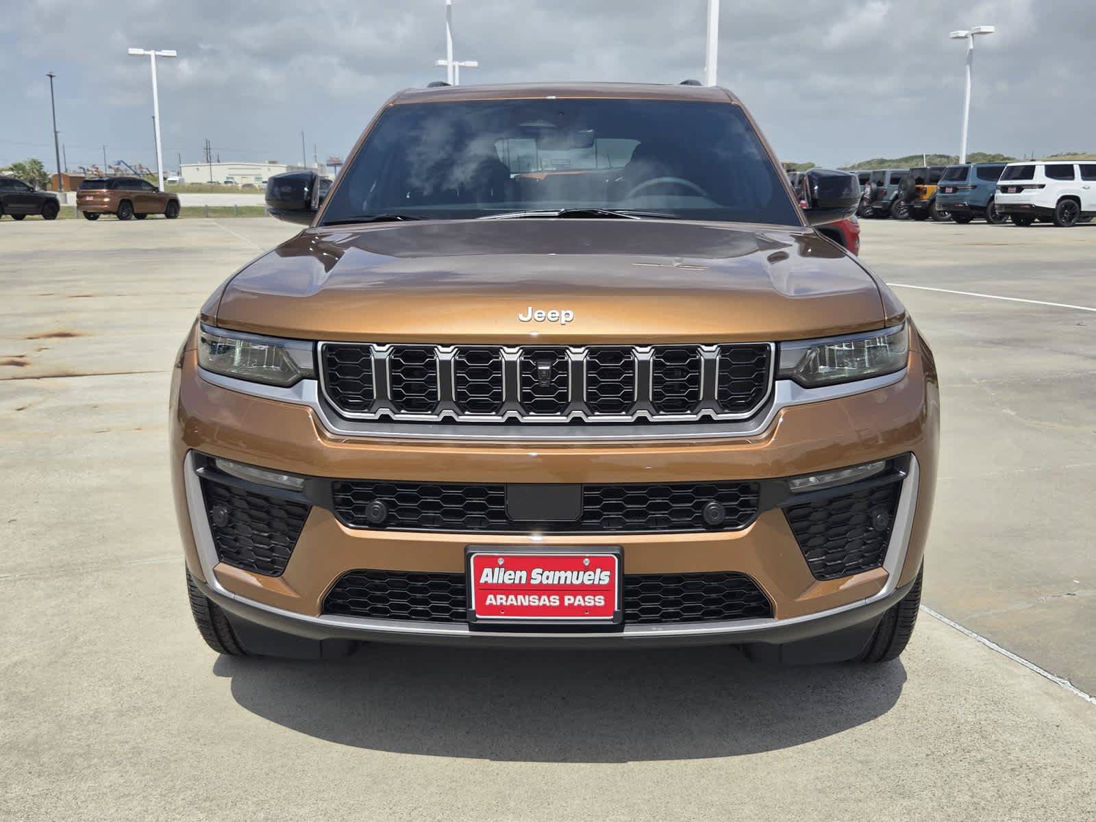 New 2026 Jeep Grand Cherokee Limited AWD/4WD image 8