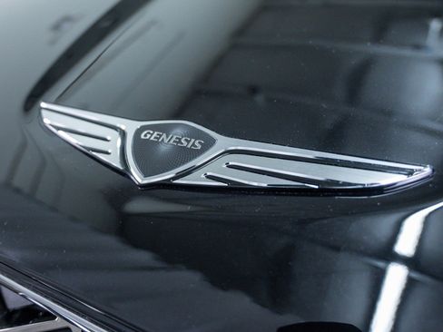 Used 2026 Genesis GV70 2.5T Advanced AWD/4WD image 5