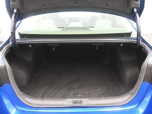Used 2025 Nissan Altima 2.5 SV FWD image 15