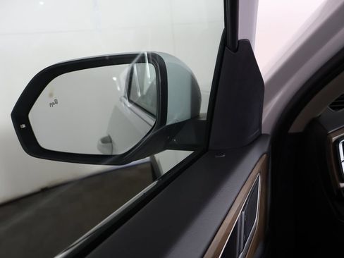 Used 2025 Volkswagen Atlas SE AWD/4WD image 37