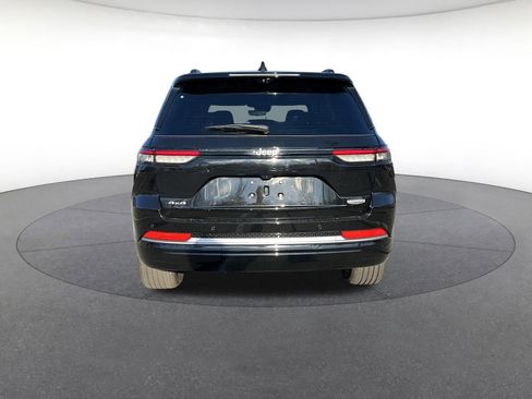 New 2026 Jeep Grand Cherokee Summit image 4