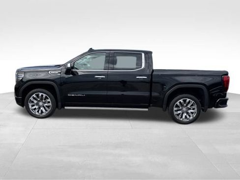 Used 2023 GMC Sierra 1500 Denali w/ Denali Reserve Package AWD/4WD image 2