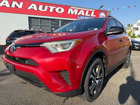 Used 2016 Toyota RAV4 LE AWD/4WD image 1