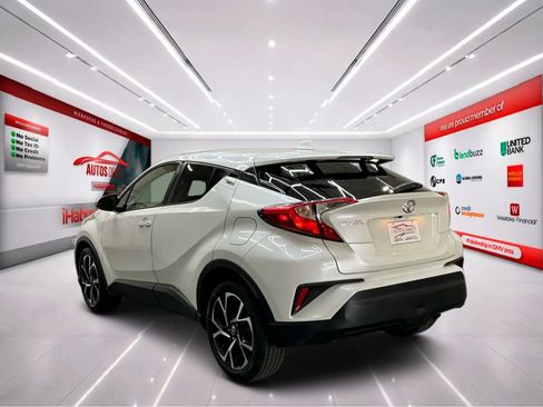 Used 2021 Toyota C-HR XLE FWD image 6
