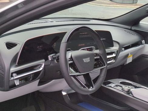 New 2026 Cadillac Lyriq Luxury RWD image 10
