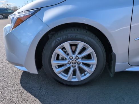 Certified 2026 Toyota Corolla XLE image 7