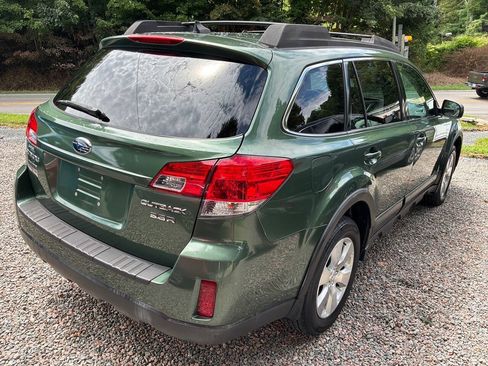 Used 2011 Subaru Outback 3.6R Limited w/ PWR Moonroof Pkg AWD/4WD image 6