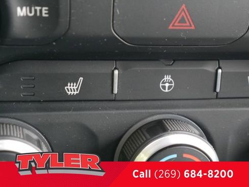 Used 2023 RAM 1500 Big Horn AWD/4WD image 35