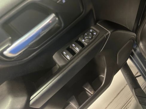 Used 2021 Chevrolet Silverado 1500 Custom image 22
