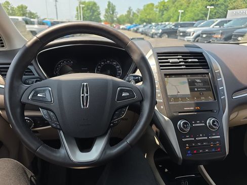 Used 2019 Lincoln MKC Reserve AWD/4WD image 23