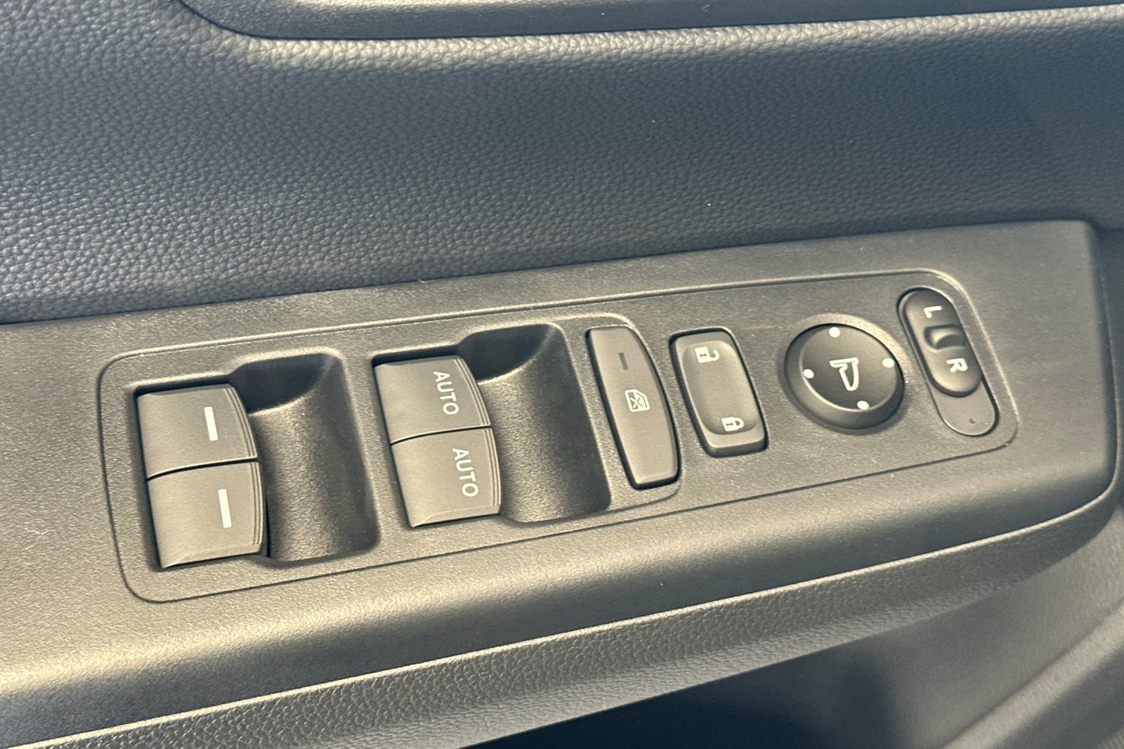 Certified 2026 Honda CR-V Sport image 11