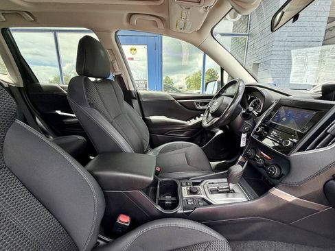 Used 2019 Subaru Forester Premium AWD/4WD image 30