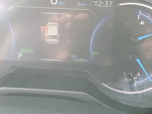 Used 2019 Toyota RAV4 Limited image 23