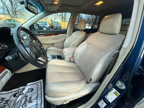Used 2011 Subaru Outback 3.6R Limited w/ PWR Moonroof Pkg image 11